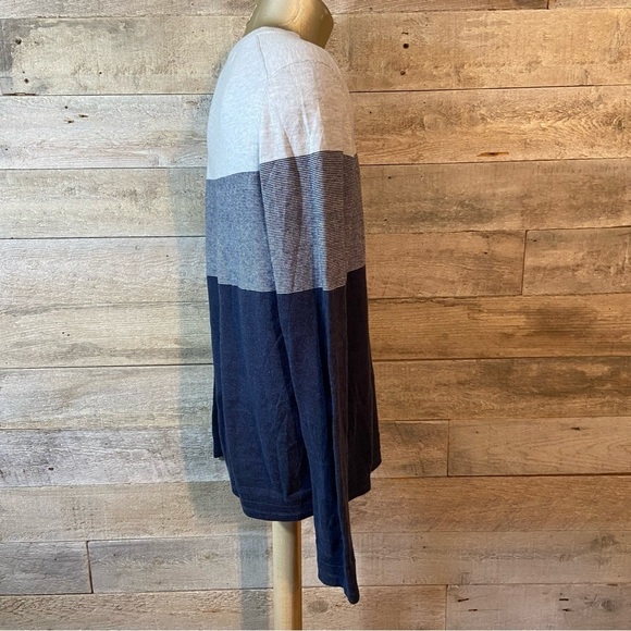 RW&Co men’s striped  sweater in size small - Picture 3 of 8